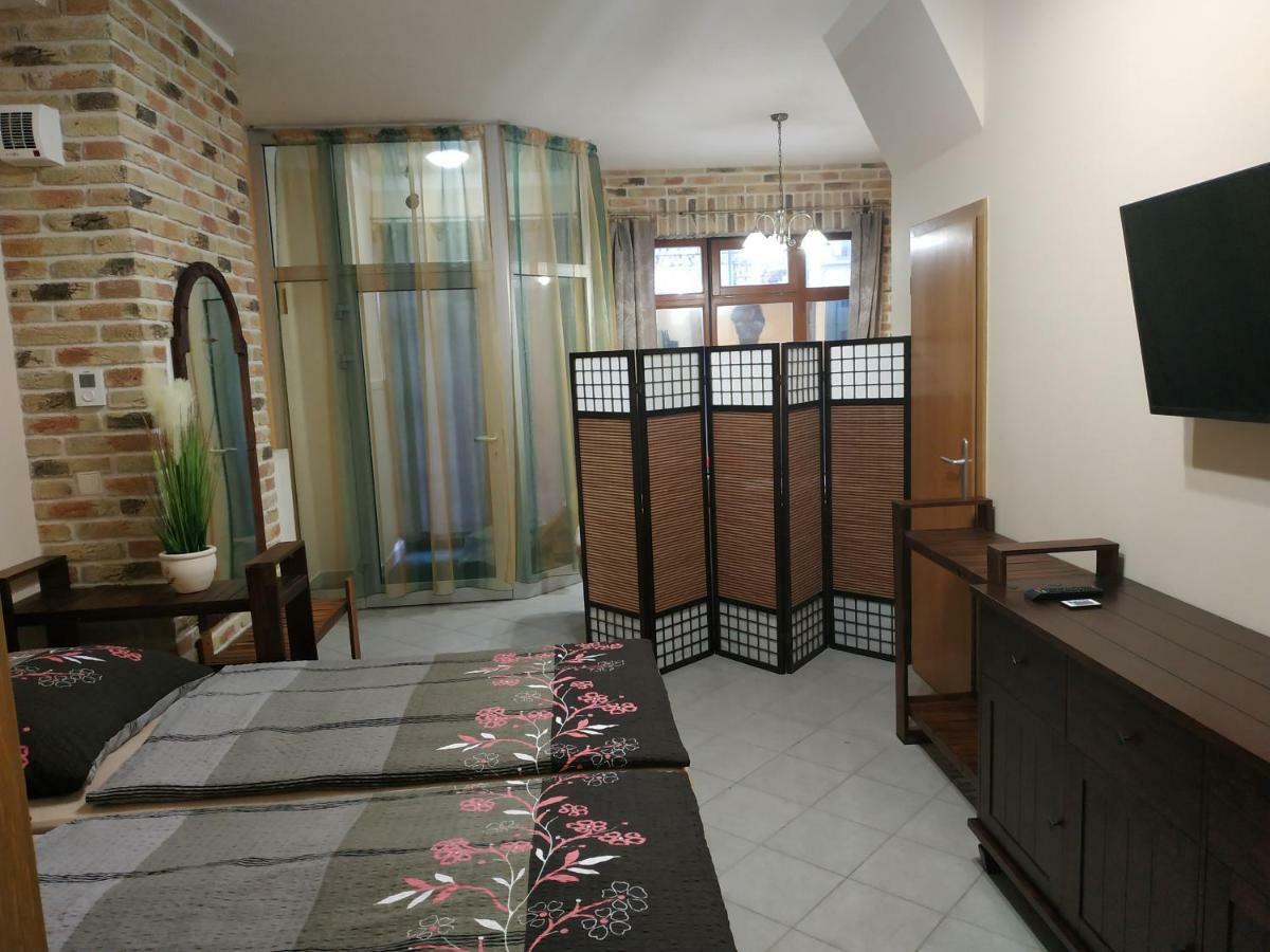 Apartman Holandska 120 Beroun 贝龙 外观 照片